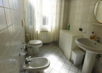 Three-room apartment Savona (neighborhood Zinola) - photo 11