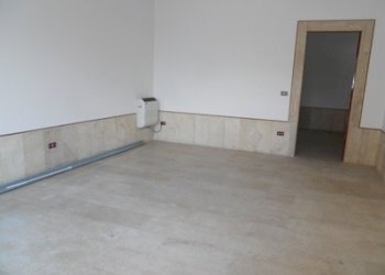 Locale Commerciale via verrazzano, Martinsicuro - foto 2