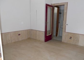 Locale Commerciale via verrazzano, Martinsicuro - foto 4