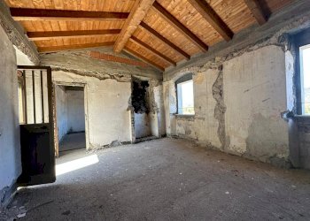 2.jpg - Casa semi indipendente Vezzano Ligure - foto 4