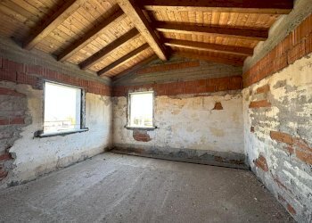 3.jpg - Casa semi indipendente Vezzano Ligure - foto 5