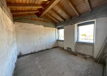 7.jpg - Casa semi indipendente Vezzano Ligure - foto 7