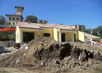 86676.jpg - Casa semi indipendente Vezzano Ligure - foto 2