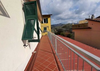 terrazzo1.jpg - Casa semi indipendente Fosdinovo - foto 21