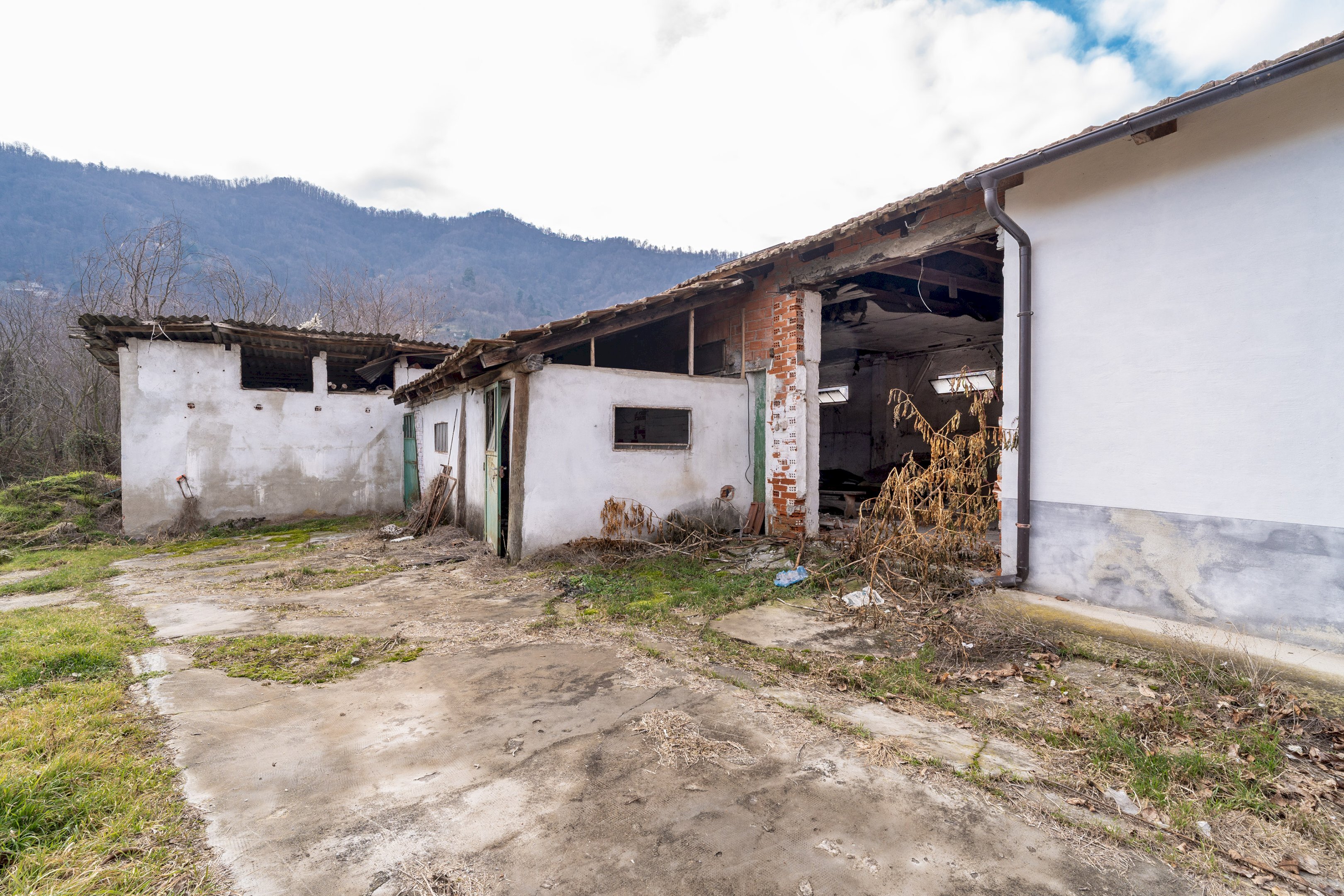 Warehouse Via San Martino, 46, Barge - photo 1