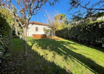 WhatsApp Image 2021-10-28 at 10.31.42 (5).jpeg - Villa Camaiore - foto 29