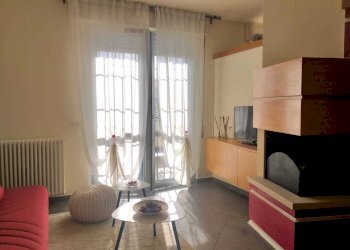 WhatsApp Image 2021-10-01 at 12.26.21 (1).jpeg - Semi-detached house Camaiore - photo 3