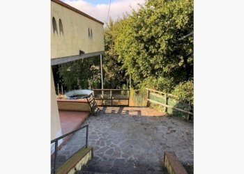 397e6e15-dff8-444d-bc24-9e563916be34_5da98130a26de - Villa Camaiore - photo 10