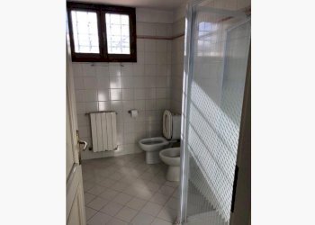 3c530ded-7a81-43c1-b5b9-5ba71066ed3f_5da980ec7ba66 - Villa Camaiore - photo 23