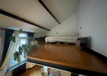 Camera da letto - Monolocale via di Ravecca, 10, Genova (zona Centro Storico) - foto 8