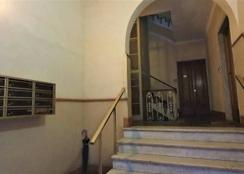 Interno palazzo - Quadrilocale via Massimo d'Azeglio, 1, Genova (zona Sampierdarena) - foto 11