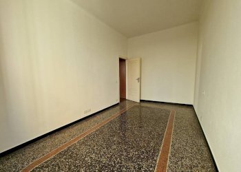 Cameretta - Quadrilocale via Massimo d'Azeglio, 1, Genova (zona Sampierdarena) - foto 20