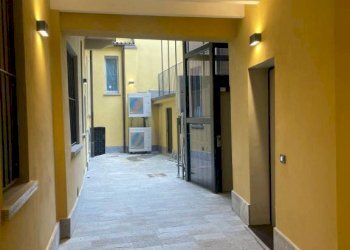 Interno palazzo - Three-room apartment via Luigi Cingia, Lodi - photo 39