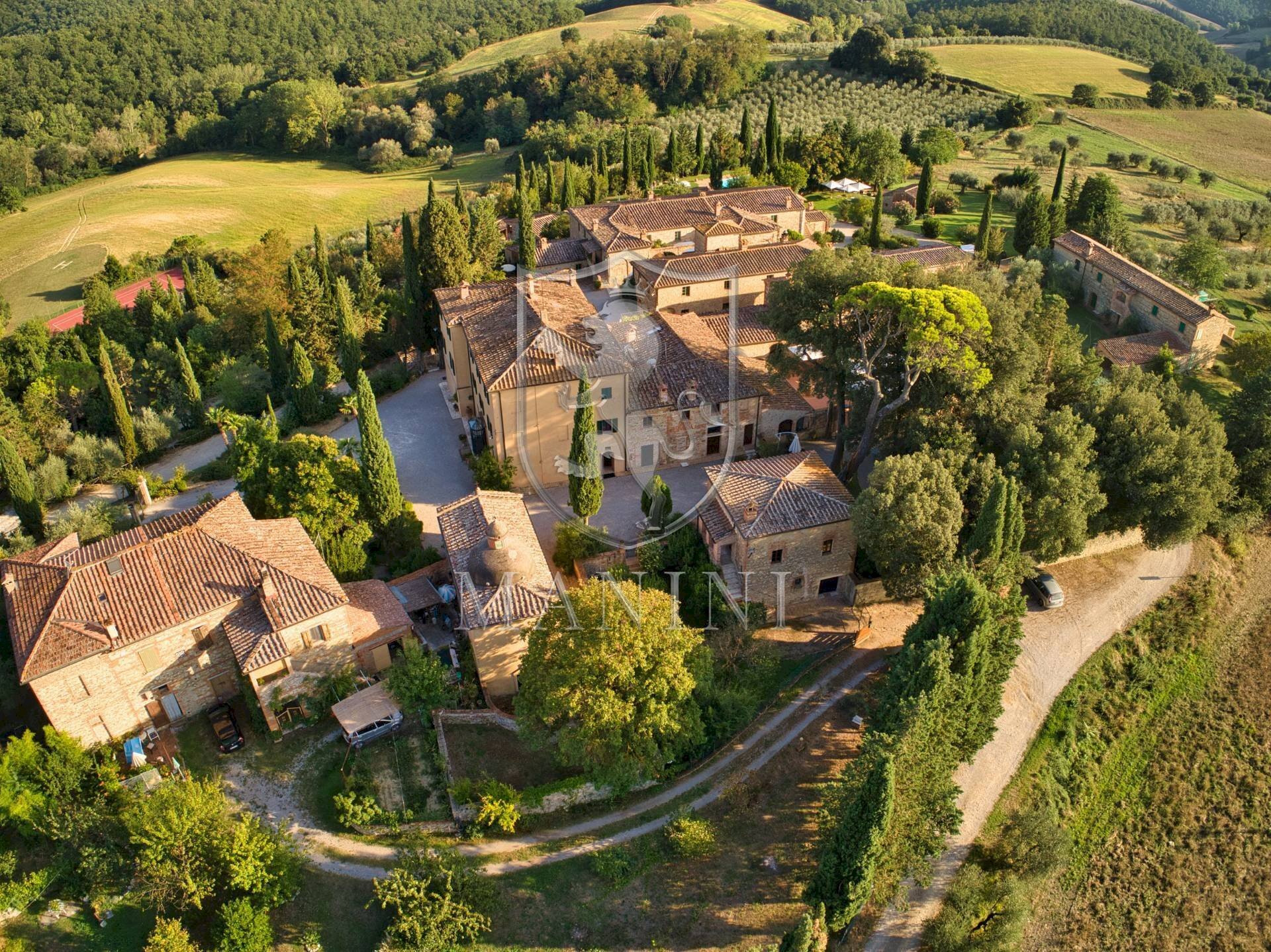 Castle Asciano - photo 1