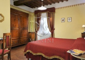 Castle Asciano - photo 10