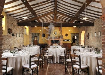 Castle Asciano - photo 14