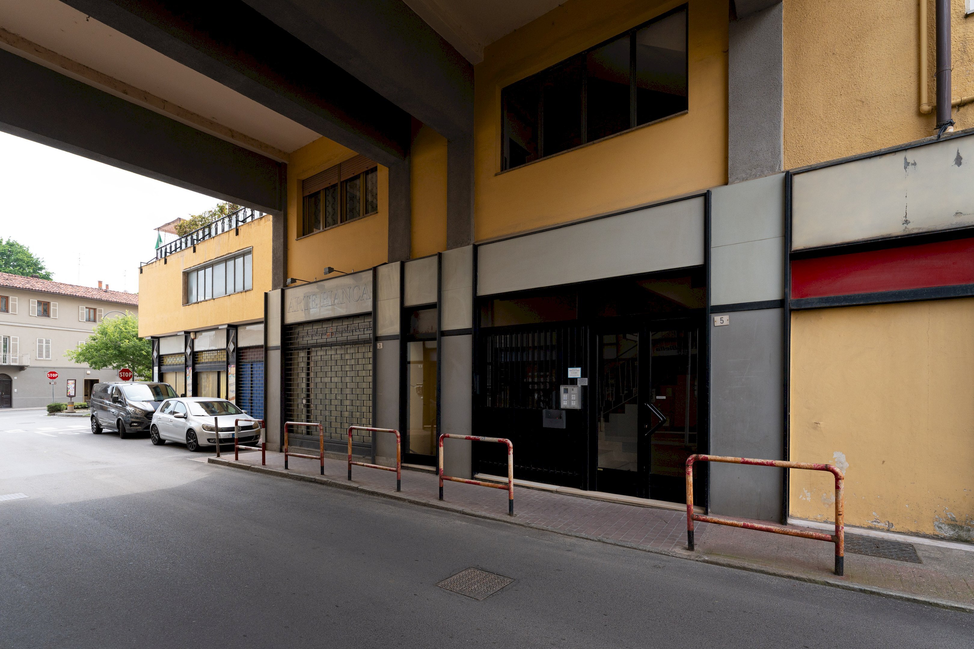 Locale Commerciale Via Siccardi, 3, Verzuolo - foto 2