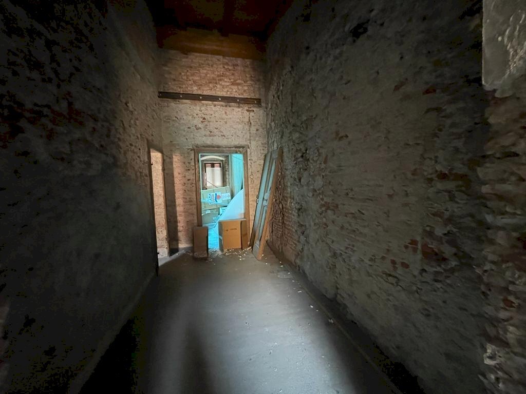 2f6c0fdc-90b7-4fe4-a22a-79c94e8cd4ea.jpg - Appartamento Massa - foto 3