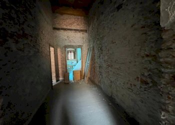 2f6c0fdc-90b7-4fe4-a22a-79c94e8cd4ea.jpg - Appartamento Massa - foto 3