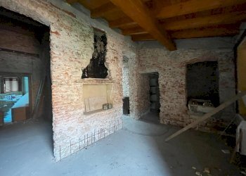 39198da7-b8ed-4370-abbf-739e4b4e4d0f.jpg - Appartamento Massa - foto 5