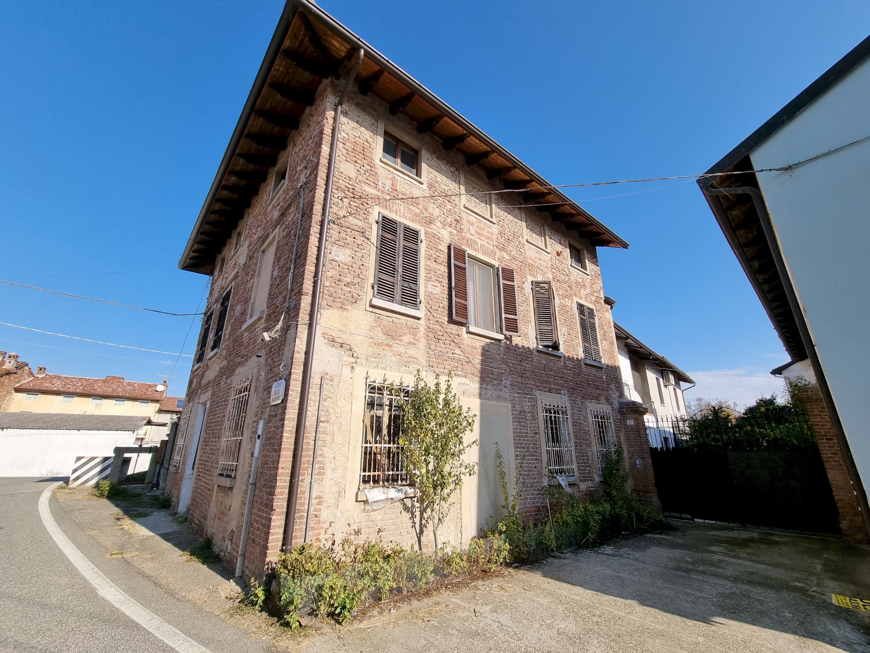Casa indipendente Corso Duca d'aosta, 32, Fontanetto Po - foto 1