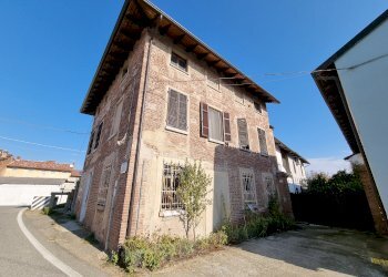 Casa indipendente Corso Duca d'aosta, 32, Fontanetto Po - foto 1