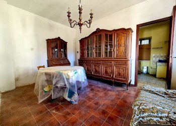 Salotto - Casa indipendente strada Provinciale delle Langhe, Belvedere Langhe - foto 8