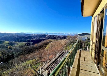 Balcone - Casa indipendente strada Provinciale delle Langhe, Belvedere Langhe - foto 13