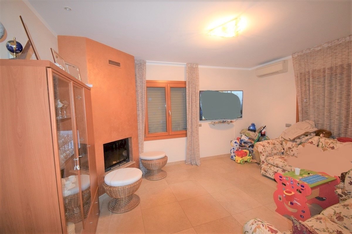 Independent house Russi - photo 1