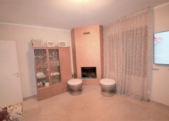 Casa indipendente Russi - foto 2