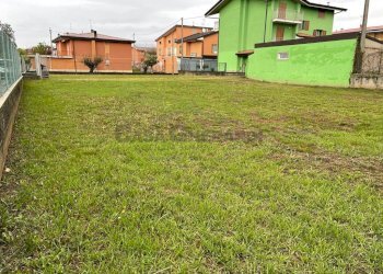 2.jpg - Terreno edificabile Suisio - foto 1