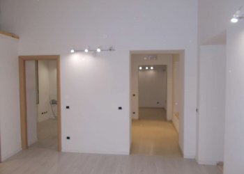SALA CENTRALE E SERVIZI - Appartamento via Piave, Roma (zona Centro Storico) - foto 15