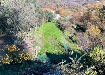 Gemini_Generated_Image_mh9j3xmh9j3xmh9j.png - Casa semi indipendente Calice al Cornoviglio - foto 3