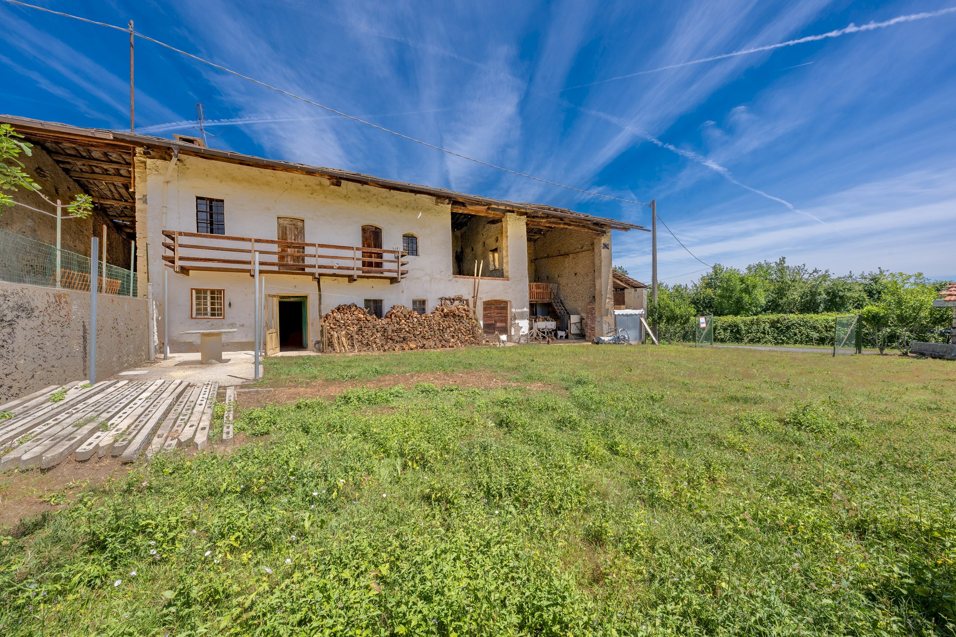 Portion of a house Via Becetto, 8, Barge - photo 2