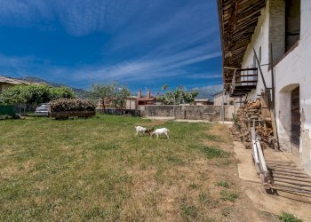 Portion of a house Via Becetto, 8, Barge - photo 4