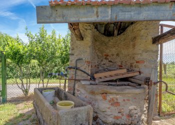 Portion of a house Via Becetto, 8, Barge - photo 9
