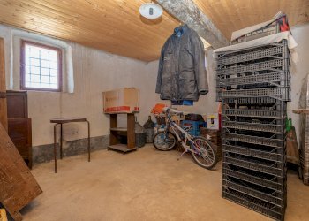 Portion of a house Via Becetto, 8, Barge - photo 15