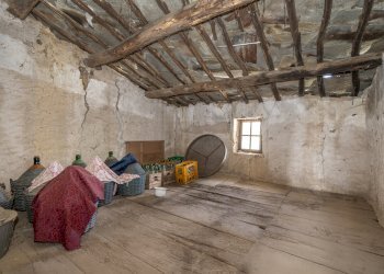 Portion of a house Via Becetto, 8, Barge - photo 22