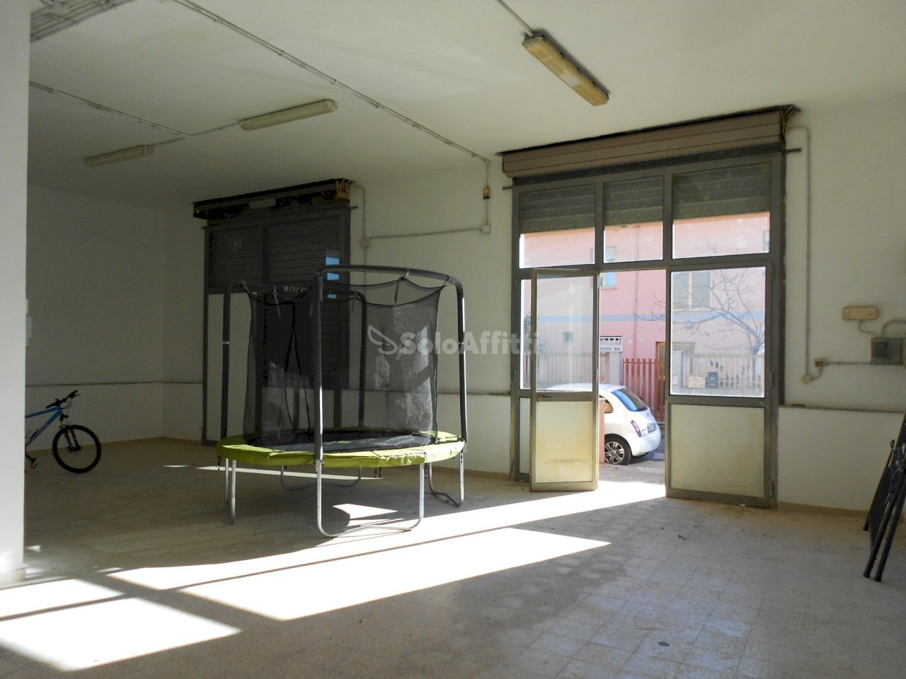 Fiumicino Paese - negozio grande - Commercial Premises Via Celestino Usuelli, Fiumicino - photo 2