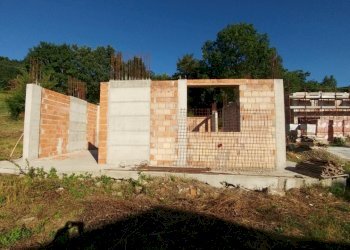 20250729_181118 (FILEminimizer).jpg - Villa Valsamoggia - foto 3
