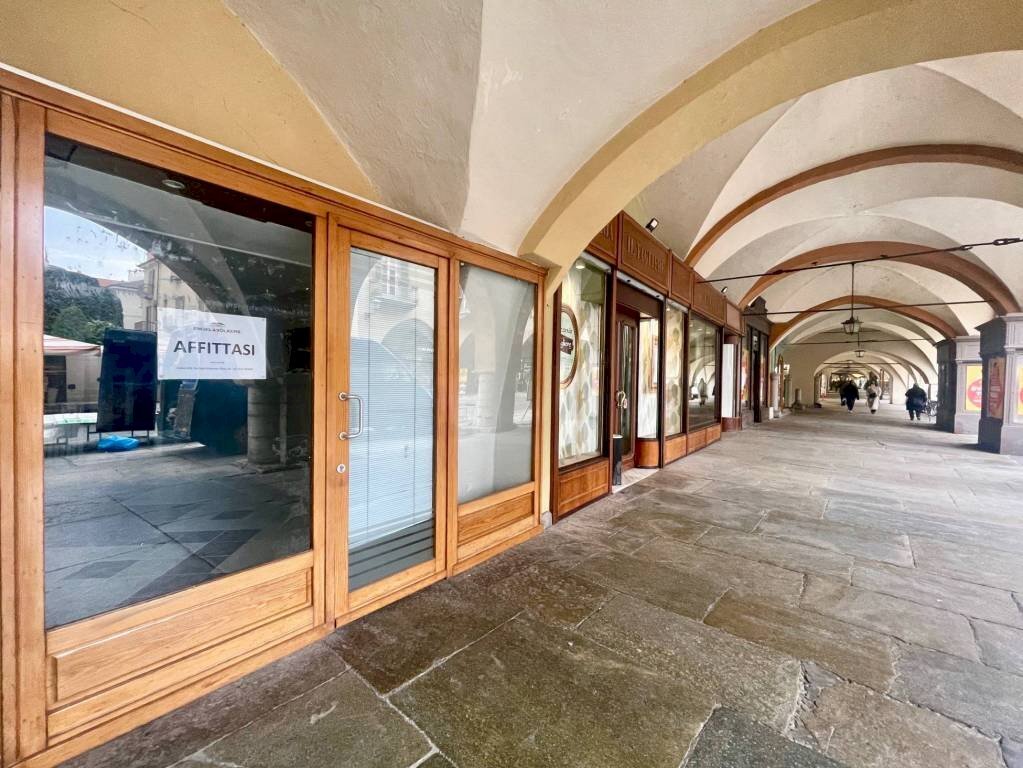 Locale commerciale - Shop Cuneo (neighborhood Centro) - photo 1