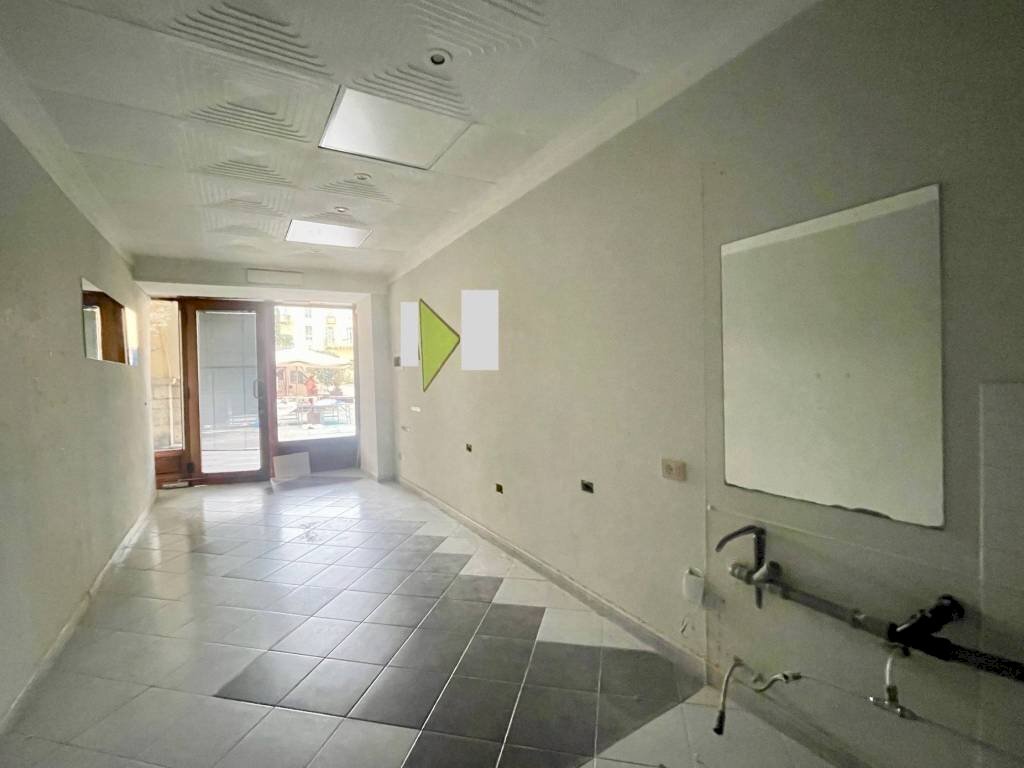 Locale commerciale - Shop Cuneo (neighborhood Centro) - photo 3
