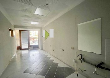 Locale commerciale - Shop Cuneo (neighborhood Centro) - photo 3