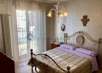 camera da letto - Independent house VIA CAPITANO MICHELE MILANO  44, Bari - photo 8