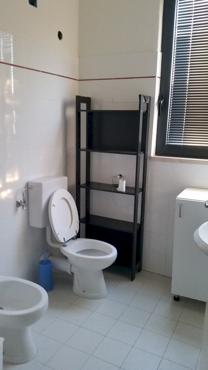 20170111_084957.jpg - Locale Commerciale Via de Gasperi 95/H, Lucca - foto 3