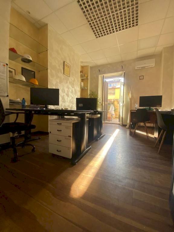 Studio - Shop via Monfalcone, 55, Torino (neighborhood Santa Rita) - photo 2