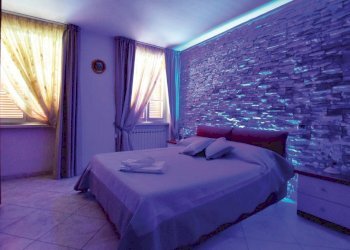 itv913_bed_08.jpg - Villa Camaiore - photo 10