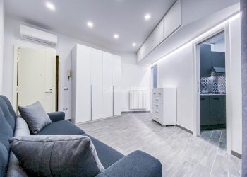 SOGGIORNO/CAMERA DA LETTO - Appartamento Piazza Enrico De Leva, Napoli - foto 4