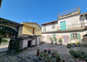 Independent house via Giacomo Matteotti, 32, Palazzolo Vercellese - photo 2