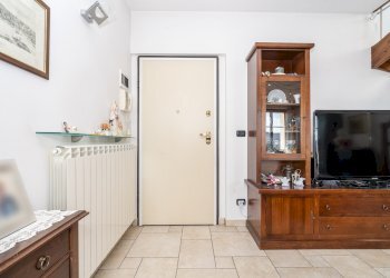 ingresso primo piano - Appartamento Corso Re Umberto, 212, Verzuolo - foto 9